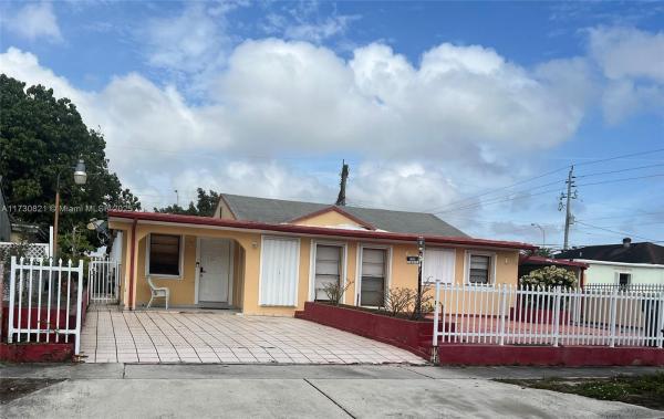 Essex Village, 681 NE 3rd Pl, Hialeah, Florida 33010, image 1