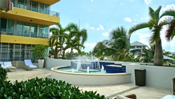 Hilton Bentley, 101 Ocean Dr #403, Miami Beach, Florida 33139, image 1