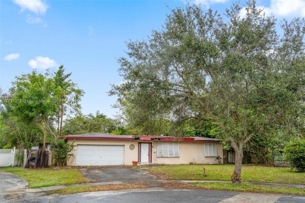 Plantation Park, 561 SW 60th Ave, Plantation, Florida 33317, image 1