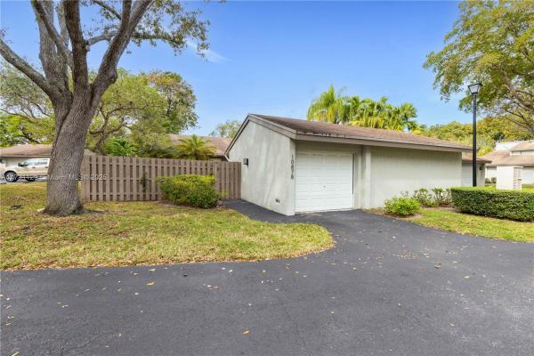 Sabal Chase, 10878 SW 112th Ave, Kendall, Florida 33176, image 3