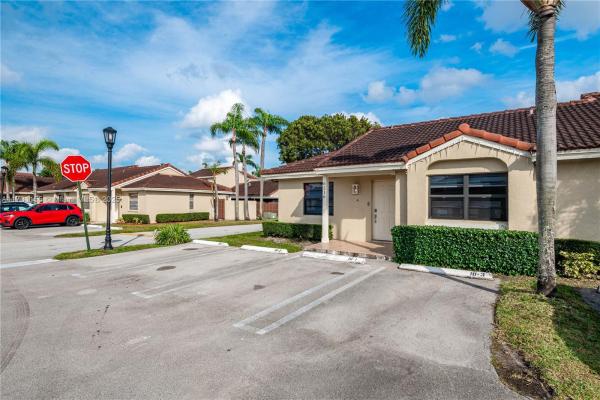 Villa Homes At The Moors, 6216 NW 170th Ter, Hialeah, Florida 33015, image 1