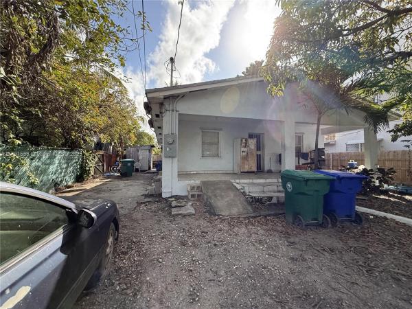 Dixie Highway, 328 NE 57th St, Miami, Florida 33137, image 1