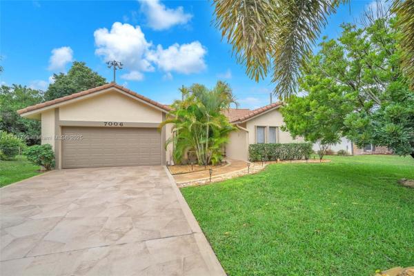 Eastridge Village At The Crossings, 7006 NW 38th St, Coral Springs, Florida 33065, image 1