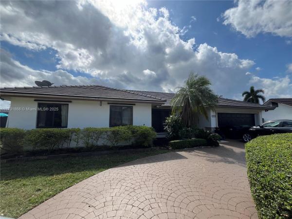 Deerwood, 14741 SW 128th Ave, Three Lakes, Florida 33186, image 1