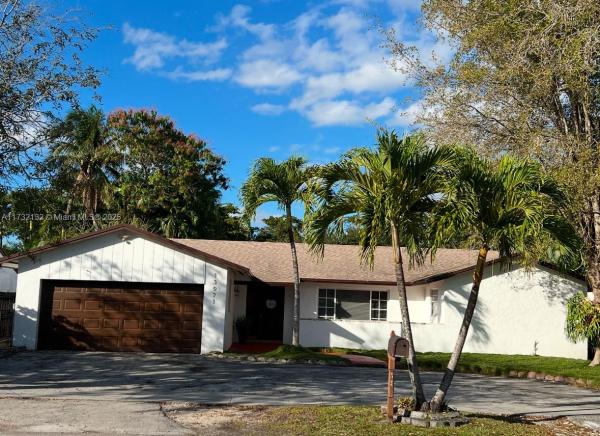 Shores Calusa, 13971 SW 112th St, The Hammocks, Florida 33186, image 1
