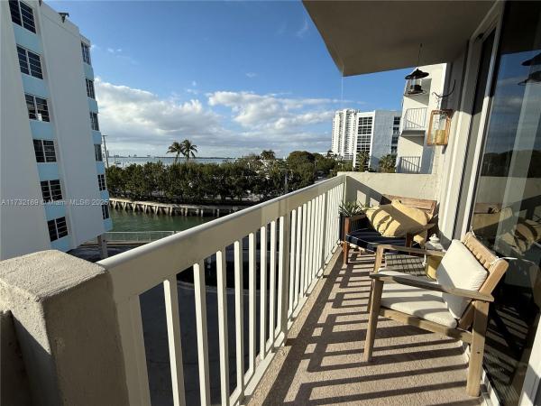 Bayside Terrace, 1670 Bay Rd #4E, Miami Beach, Florida 33139, image 1