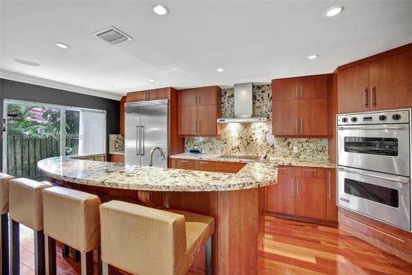 Curci Village, 330 SW 2nd Ave #8, Hallandale Beach, Florida 33009, image 1
