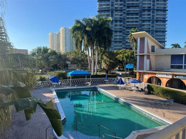 Knights Inn Hallandale, 26 Diplomat Pkwy #2332, Hallandale Beach, Florida 33009, image 1