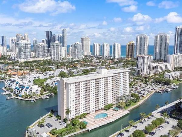 Coastal Towers, 400 Kings Point Dr #222, Sunny Isles Beach, Florida 33160, image 1