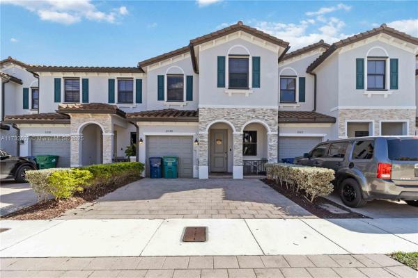 Coco Palm Villas At Isola, 11320 SW 254th Ter, South Miami Heights, Florida 33032, image 1