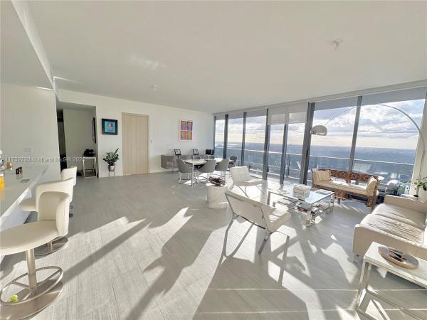Brickell Flatiron, 1000 Brickell Plz #PH5204, Miami, Florida 33131, image 1