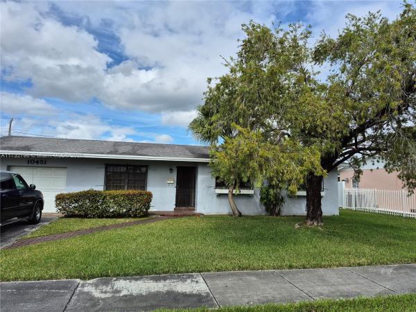 Fairway Plaza, 10451 SW 164th St, Palmetto Estates, Florida 33157, image 1