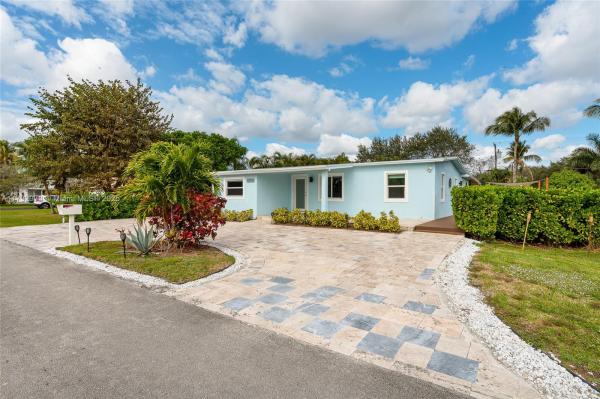 Everglades Land Sales, 6900 SW 57th St, Davie, Florida 33314, image 1