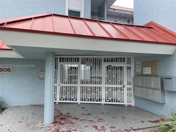 Newport, 605 S Pine Island Rd #203A, Plantation, Florida 33324, image 1