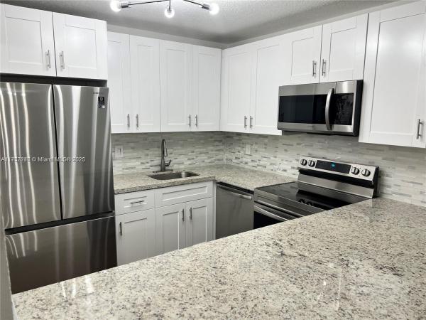 Isle Of Boca Dunes, 9355 SW 8th St #124, Boca Raton, Florida 33428, image 1