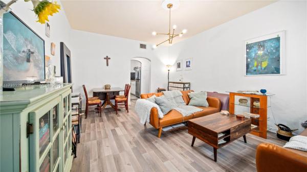 Don Bar, 1571 Pennsylvania Ave #3S, Miami Beach, Florida 33139, image 1