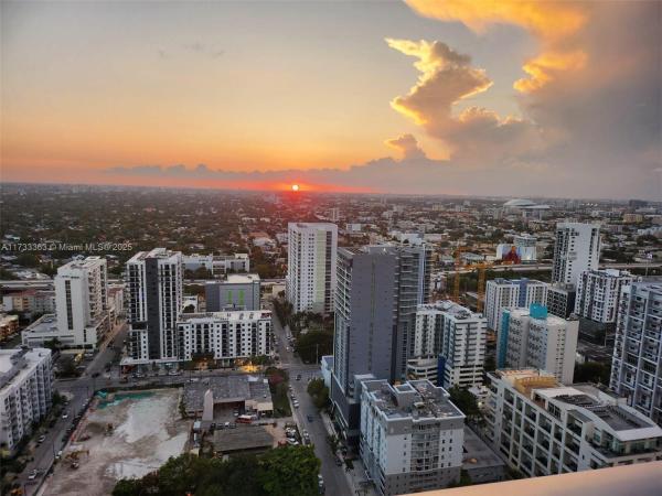 Axis On Brickell North, 1111 SW 1st Ave #LPH3814-, Miami, Florida 33130, image 1