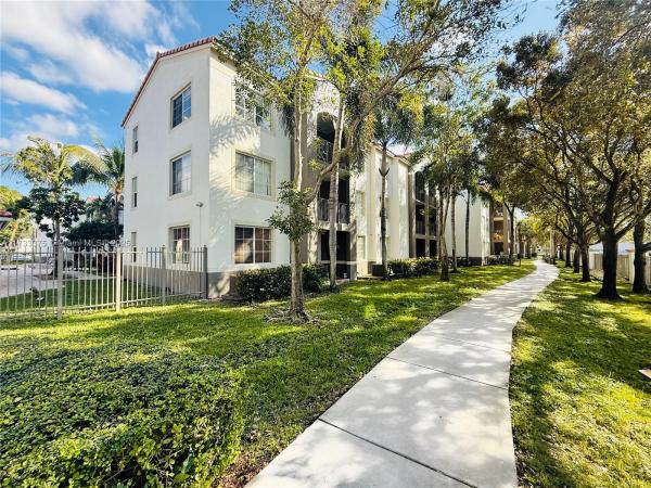 Gables Court, 6821 SW 44th St #303, Glenvar Heights, Florida 33155, image 1