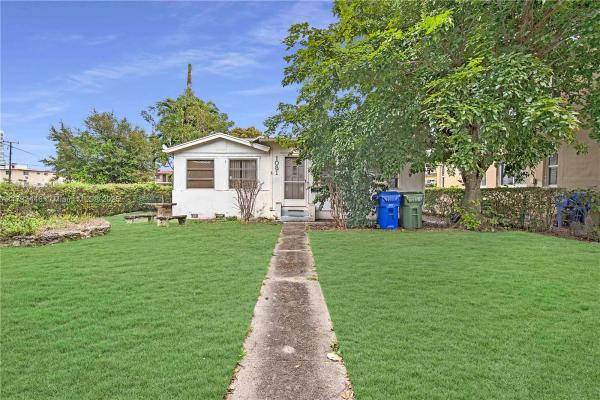 Citrus Park, 1031 SW 29th Ave, Miami, Florida 33135, image 1