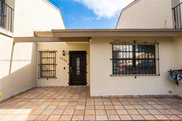 J R, 5334 W 24th Ave #131, Hialeah, Florida 33016, image 1