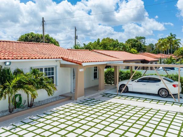 Tamiami Gardens, 7130 SW 4th St, Miami, Florida 33144, image 1