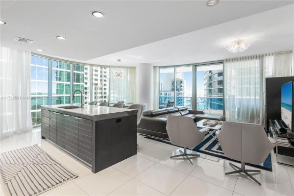 Epic Hotel & Residences, 200 Biscayne Boulevard Way #4101, Miami, Florida 33131, image 1
