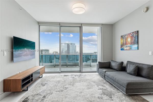 Epic Hotel & Residences, 200 Biscayne Boulevard Way #4912, Miami, Florida 33131, image 3