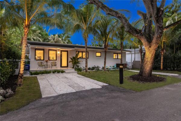 Acadia, 800 NE 70th St, Miami, Florida 33138, image 1