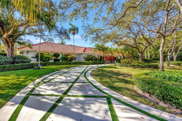 Kings Bay Pines, 6864 SW 145th Ter, Palmetto Bay, Florida 33158, image 1