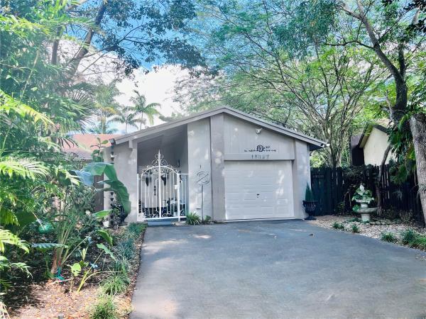 Patio Homes In The Crossings, 11727 SW 132nd Pl, The Crossings, Florida 33186, image 1
