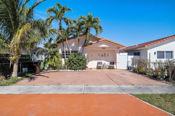 Robles Gardens, 2649 W 70th Pl, Hialeah, Florida 33016, image 1