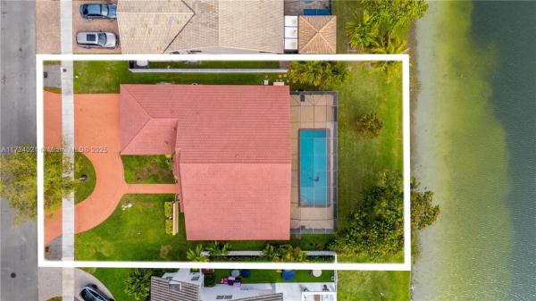 Lake Elizabeth, 14549 Glencairn Rd, Miami Lakes, Florida 33016, image 3