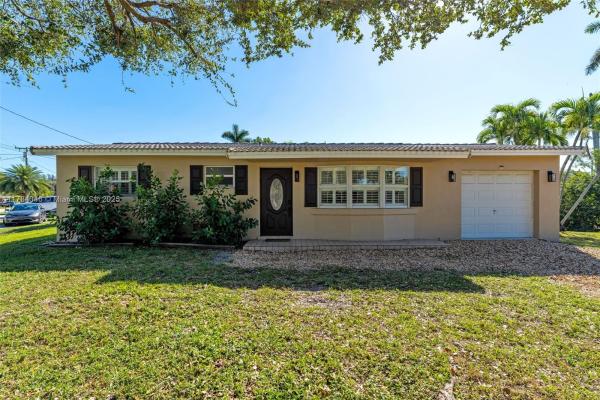 Stirling Lake, 5750 SW 55th St, Davie, Florida 33314, image 1