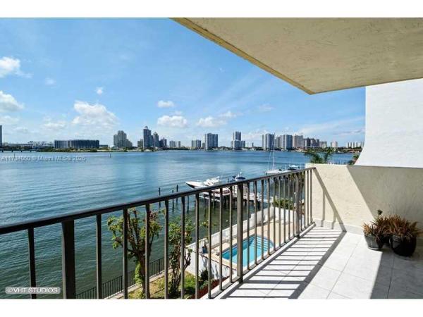 Bay House Tower, 17878 N Bay Rd #307, Sunny Isles Beach, Florida 33160, image 1