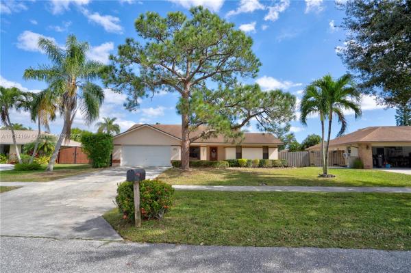 Woodland Creek, 7394 Hazelwood Cir, Lake Worth Beach, Florida 33467, image 1