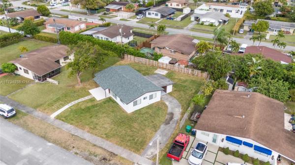 Lakeview Manors, 8831 SW 43rd St, Olympia Heights, Florida 33165, image 1