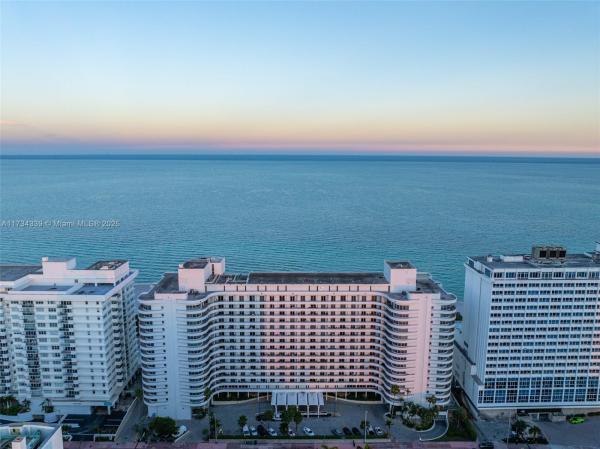 Oceanside Plaza, 5555 Collins Ave #15Z, Miami Beach, Florida 33140, image 1