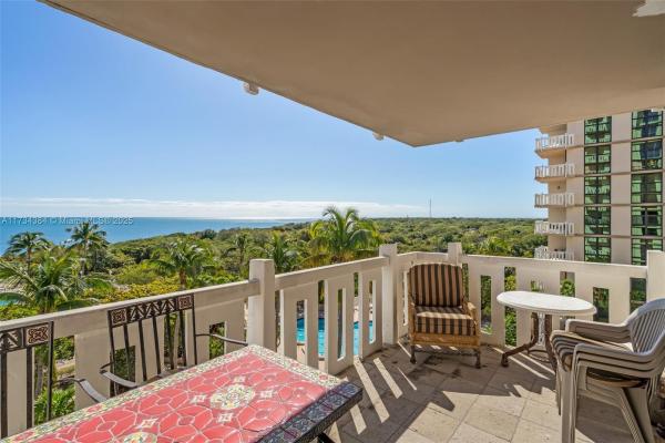 Towers Of Key Biscayne, 1121 Crandon Blvd #F602, Key Biscayne, Florida 33149, image 2