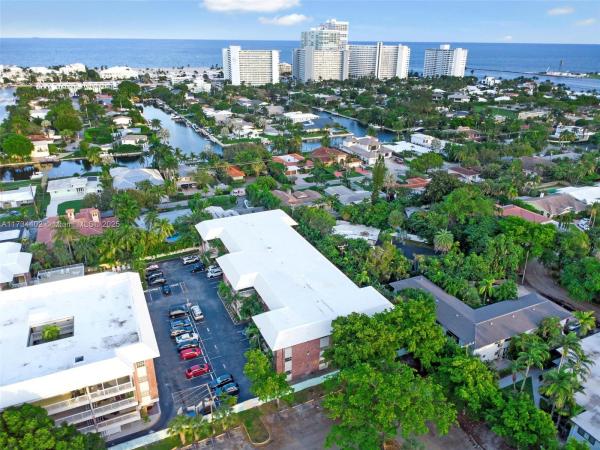 Village At Harbor Beach, 2424 SE 17th Cswy #207B, Fort Lauderdale, Florida 33316, image 1