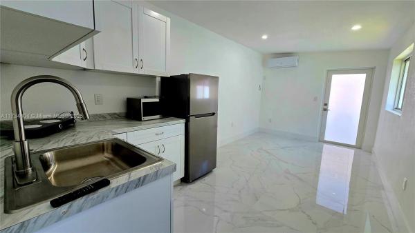 Westwind Lakes, 15586 SW 62nd Ter #A, Kendall West, Florida 33193, image 1