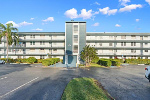 Palm Springs 2, 7624 NW 18th St #402, Margate, Florida 33063, image 1