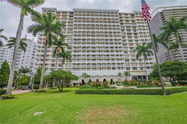Balmoral, 9801 Collins Ave #17J, Bal Harbour, Florida 33154, image 1