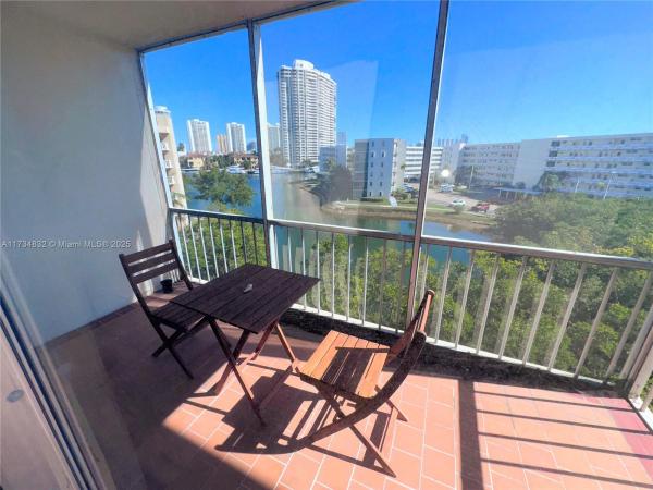 Point East, 2930 Point East Dr #E-510, Aventura, Florida 33160, image 2