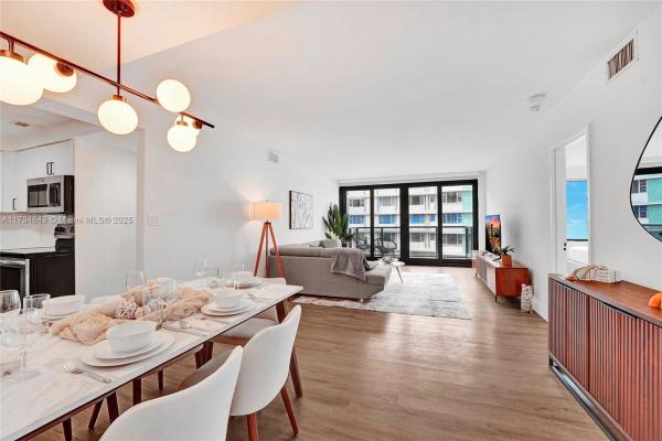 The Alexander Hotel, 5225 Collins Ave #1606, Miami Beach, Florida 33140, image 1