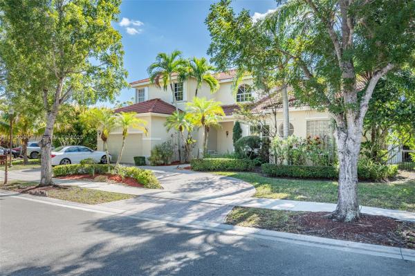Hampton Lake, 531 Stonemont Dr, Weston, Florida 33326, image 1