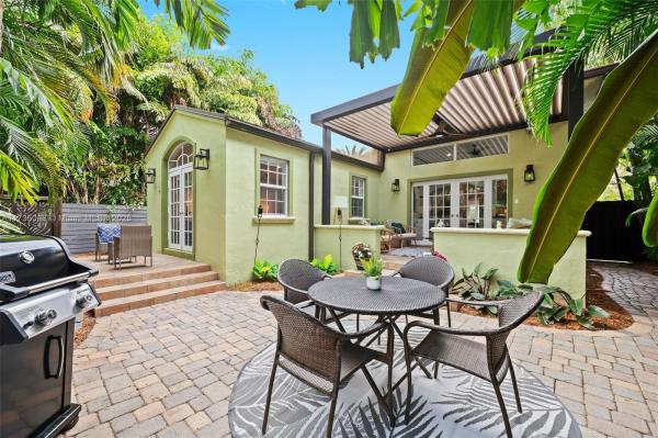 1109 NE 3rd St, Fort Lauderdale, Florida 33301, image 1
