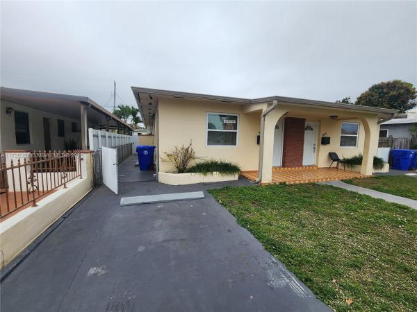 Twelfth Street Manors, Miami, Florida 33125, image 1