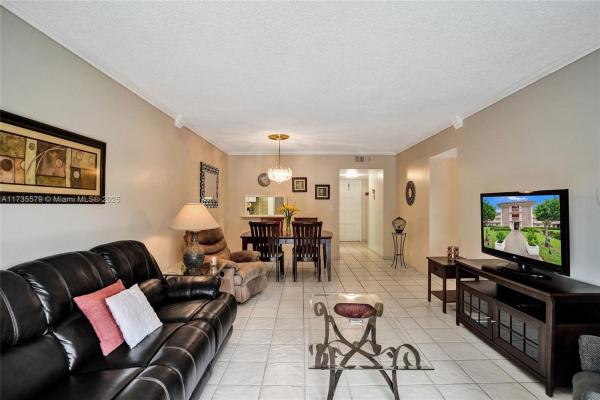 Hillcrest, 1100 Hillcrest Ct #302, Hollywood, Florida 33021, image 1