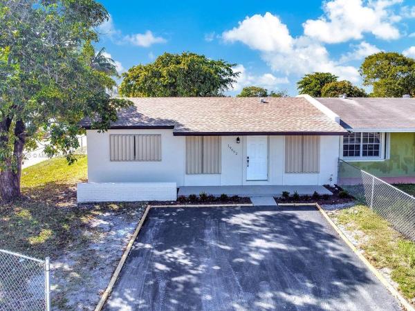 Leslie Estates, 19602 NW 29th Pl #19602, Miami Gardens, Florida 33056, image 1