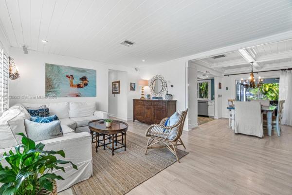 Mission Hill, 3285 Churchill Dr, Boynton Beach, Florida 33435, image 2